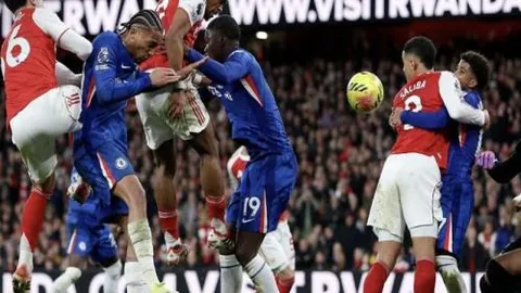 库卢本赛季造势33次并抢断三区球权16次。